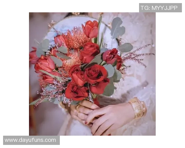 笑喷!梁靖崑参与朋友婚礼上台抢下新娘手捧花,让儿子凉皮当小花童 笑喷!梁靖崑参与朋友婚礼上台抢下新娘手捧花,让儿子凉皮当小花童